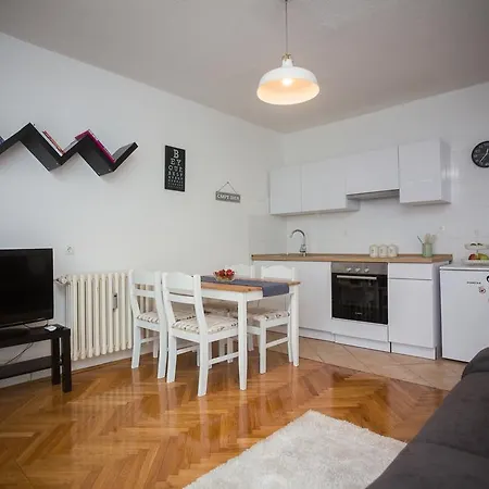 Apartment Vesna *