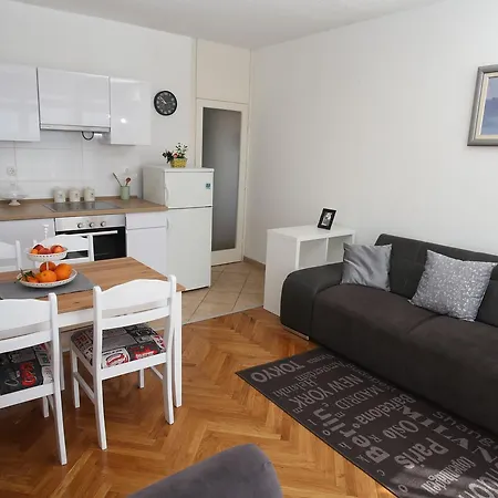 Vesna Apartment Split