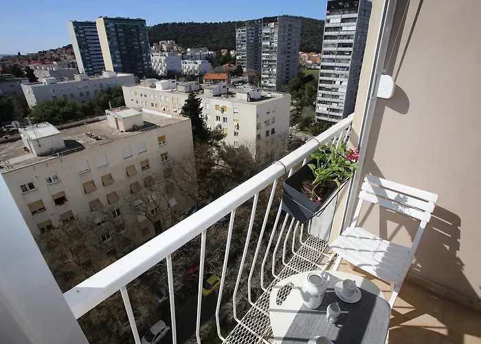 Apartment Vesna Split